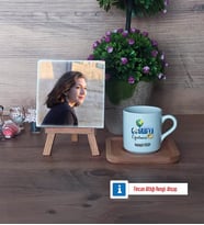 Coğrafya Öğretmeni Fotoğraflı Dekoratif Taş, Ahşap Altlıklı Türk Kahvesi Fincanı Hediye Öğretmenler Günü Hediyesi (Model 1)
