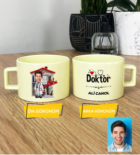 Kişiye Özel Karikatürlü Doktor Hediye Pastel Fincan Doktora Tıp Bayramı Hediyesi (Sarı)