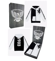 Beşiktaş Orijinal Kartal Baskılı Kapüşonlu Çocuk Sweat Hediyelik Ahşap Kutulu (Beyaz)