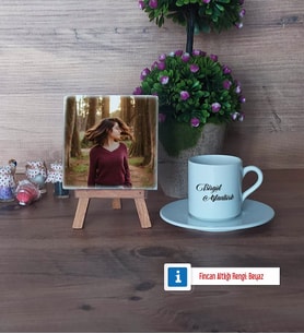 İsme Özel Fotoğraflı Dekoratif Taş, Ahşap Altlıklı Türk Kahvesi Fincanı Hediye (Model 2)