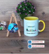 Laborant Kupa Bardak Beyaz ve Fotoğraflı Ahşap Anahtarlık Hediye (Model 7)