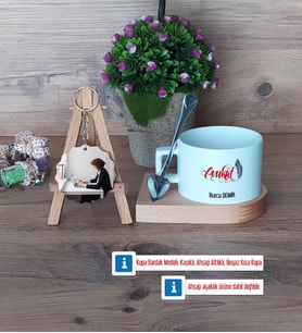 Avukat Kupa Bardak Beyaz ve Fotoğraflı Ahşap Anahtarlık Hediye (Model 8)