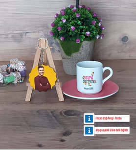 Drama Öğretmeni Türk Kahvesi Fincanı Ahşap Altlıklı ve Fotoğraflı Ahşap Anahtarlık Hediye (Model 6)