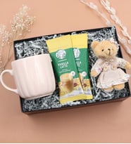 Kupa & 2'li Starbucks Kahve & Mini Elbiseli Ayıcık Anahtarlık Hediye Seti (Bej)