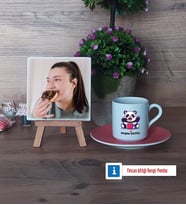 Sevimli Panda Fotoğraflı Dekoratif Taş, Ahşap Altlıklı Türk Kahvesi Fincanı Hediye (Model 6)