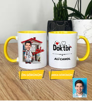 Kişiye Özel Karikatürlü Doktor Hediye Kupa Bardak Doktora Tıp Bayramı Hediyesi (Sarı)