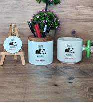 Sevimli Panda Hediye Sepeti Kupa Bardak T Kulplu, Kalemlik ve Anahtarlık Arkadaşa Hediye (Model 8)