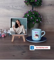 İsme Özel Doğum Günü Hediyesi Fotoğraflı Dekoratif Taş, Ahşap Altlıklı Türk Kahvesi Fincanı Hediye (Model 4)