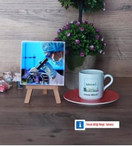 Laborant Fotoğraflı Dekoratif Taş, Ahşap Altlıklı Türk Kahvesi Fincanı Hediye (Model 8)