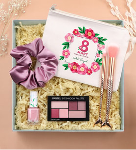 Kişiye Özel Ham Bez El Çantası & Pastel Far Paleti & Pastel Oje & 2'li Makyaj Fırçası & Saten Toka Hediye Seti (Model 1)