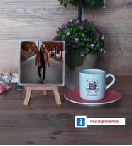 Öğretmenler Günü Hediyesi Fotoğraflı Dekoratif Taş, Ahşap Altlıklı Türk Kahvesi Fincanı Hediye (Model 6)