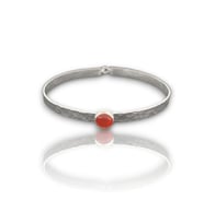Kadir Jewellery 925 Ayar Gümüş Kaplama El İşçiliği Zirkon Taşlı Kadın Kelepçe Bilezik (Kırmızı)