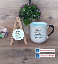 Kadın Yüzme Antrenörü Kupa Bardak Kırmızı ve Ahşap Anahtarlık Hediye (Model 9)