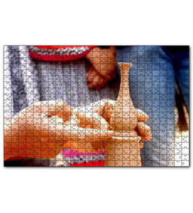 Cakapuzzle Toprak Çömlek Yapan Eller  Puzzle Yapboz MDF (Ahşap) (255 Parça)