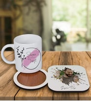 Kişiye Özel Tasarım Kupa Bardak Ve Fotoğraflı Ahşap Bardak Altlığı 99159 (Füme)