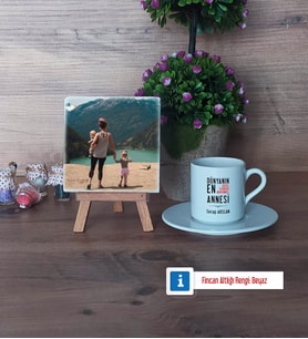 Anneler Günü Hediyesi Fotoğraflı Dekoratif Taş, Ahşap Altlıklı Türk Kahvesi Fincanı Hediye (Model 2)