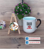 Kadın Öğretmene Hediye Kupa Bardak Beyaz ve Fotoğraflı Ahşap Anahtarlık Hediye (Model 10)