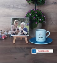 Yılın Annesi Fotoğraflı Dekoratif Taş, Ahşap Altlıklı Türk Kahvesi Fincanı Hediye (Model 5)