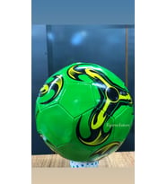 Dikişli Futbol Topu 5 Numara (Yeşil)