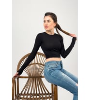 Kadın Bisiklet Yaka Parmak Detaylı Spor Body Basic Soft Touch Spor Crop (Siyah)