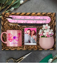 eJOYA Kişiye Özel Kupa Bardak & Papatya Kokulu Taş Aranjmanı & Tütsü Kayığı & Fotoğraflık Hediye Kutusu 111812 (Pembe)