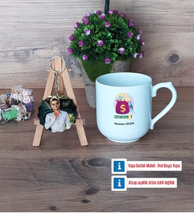 Ekonomist Kupa Bardak Beyaz ve Fotoğraflı Ahşap Anahtarlık Hediye (Model 5)