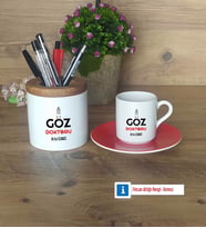 Göz Doktoru Hediyeleri Türk Kahvesi Fincanı Kırmızı, Kalemlik Kişiye Özel Hediye (Model 1)