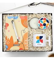 Kişiye Özel Tasarım Defter & Beyaz Metal Kutulu Mum & Gümüş Renk Detaylı Beyaz Tükenmez Kalem & Kişiye Özel Fincan Hediye Seti (Model 4)