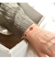 VAN CLEEF YONCA ŞANS BİLEKLİK  925 Ayar Gümüş Bileklik (Kırmızı)