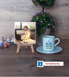 Bilişim Teknolojileri Öğretmeni Fotoğraflı Dekoratif Taş, Ahşap Altlıklı Türk Kahvesi Fincanı Hediye Öğretmenler Günü Hediyesi (Model 2)