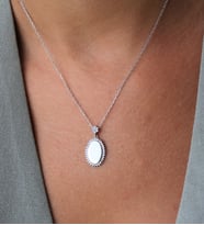 Oval Taşlı Kolye (Gümüş)