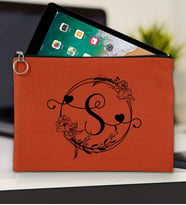 BK Gift Kişiye Özel Harfli Tablet Çantası 30x21cm(12 Renk Seçeneği), Ipad Çantası, Baskılı Tablet Kılıfı (Kiremit)