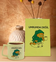 BK Gift Esprili Tasarım Serisi Sarı Sert Kapaklı Defter ve Middle Kupa Seti, Arkadaşa Hediye, Yeni İş Hediyesi, Doğum Günü Hediyesi (Model 12)