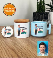 Kişiye Özel Karikatürlü Paramedik Hediye Seti Pastel T Kupa, Kalemlik, Anahtarlık Erkek Paramediğe Tıp Bayramı Hediyesi (Mavi)