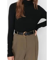 Stil Modern Kadın Regular Standart Kol Balıkçı Yaka Özel İplik Basic Triko Kazak (Siyah)
