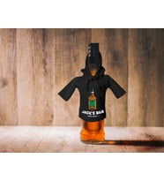 BK Gift Kişiye Özel Mini Siyah İçki Şişesi Tişörtü , Ev Bar Dekoru, Viski, Şarap, Votka, Rakı Şişesi Tişörtü, Ev Barı (Model 17)