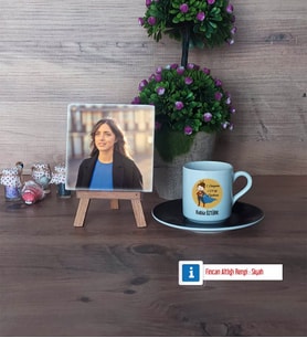 Öğretmenler Günü Hediyesi Fotoğraflı Dekoratif Taş, Ahşap Altlıklı Türk Kahvesi Fincanı Hediye (Model 7)