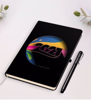 BK Gift Kişiye Özel 2024 Mutlu Yıllar Beyaz Defter ve Kalem Hediye Seti-10 (Siyah)