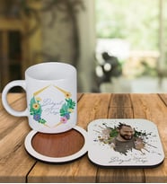 Kişiye Özel Tasarım Kupa Bardak Ve Fotoğraflı Ahşap Bardak Altlığı 99368 (Sarı)