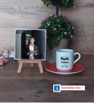 Diyaliz Teknikeri Fotoğraflı Dekoratif Taş, Ahşap Altlıklı Türk Kahvesi Fincanı Hediye (Model 8)