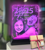 Yılbaşı Hediyesi Kişiye Özel Resimli Dikdörtgen 3d Led Gece Lambası (Pembe)