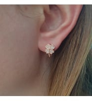 925 ayar gümüş beyaz zirkon taşlı klipsli kalpli dört yapraklı yoncalı gümüş çocuk küpesi (Rose)
