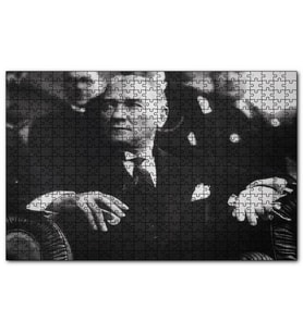 Cakapuzzle Cumhuriyet Bayaramı Töreninde Atatürk Görseli  Puzzle Yapboz MDF (Ahşap) (500 Parça)
