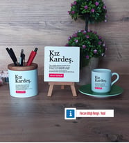 Kız Kardeş Hediye Seti Dekoratif Taş, Kalemlik, Ahşap Altlıklı Türk Kahvesi Fincanı Hediye (Model 9)