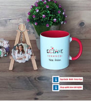 Eczane Teknikeri Kupa Bardak Beyaz ve Fotoğraflı Ahşap Anahtarlık Hediye (Model 2)