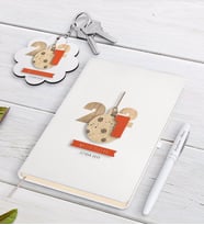 BK Gift Kişiye Özel 2024 Mutlu Yıllar Siyah Defter Kalem ve Anahtarlık Hediye Seti-3 (Model 2)