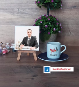 Hakim Fotoğraflı Dekoratif Taş, Ahşap Altlıklı Türk Kahvesi Fincanı Hediye (Model 4)