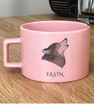 Kişiye Özel Kurt Baskılı Hediye Pastel Fincan Babaya Kardeşe Hediye (Pembe)