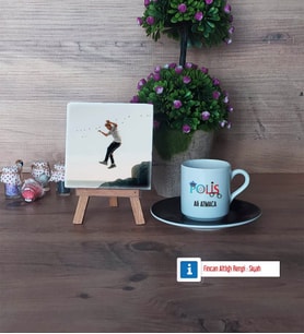 Polis Fotoğraflı Dekoratif Taş, Ahşap Altlıklı Türk Kahvesi Fincanı Hediye (Model 7)