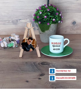 Psikoloji Öğretmeni Türk Kahvesi Fincanı Ahşap Altlıklı ve Fotoğraflı Ahşap Anahtarlık Hediye Öğretmenler Günü Hediyesi (Model 9)